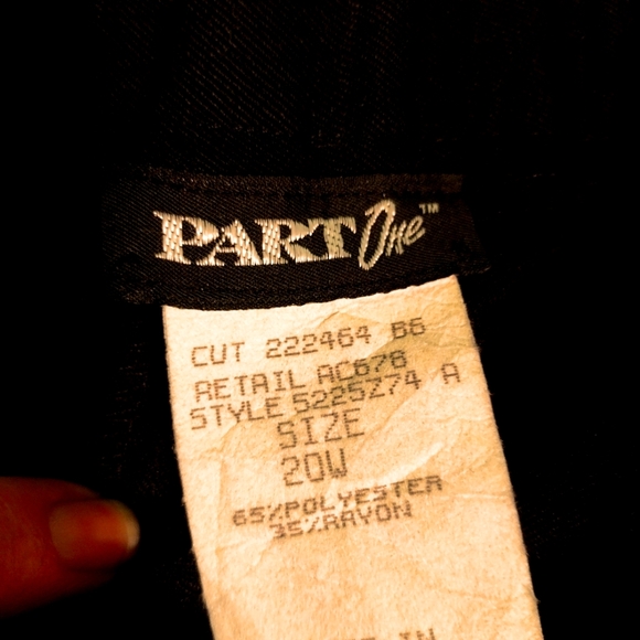 Part One in black size 20 W. W/ cute buckle like on the waistband - Picture 5 of 5